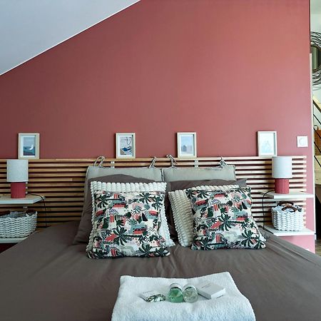 Studio Independant Уистреам Экстерьер фото